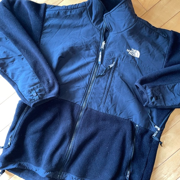 SOLD ON DEPOP The North Face Women’s XL - Picture 4 of 7